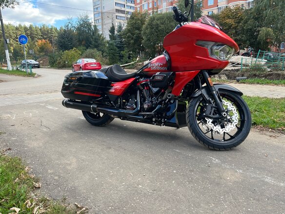 2026 Harley-Davidson CVO Road Glide ST, красный, 5990000 рублей
