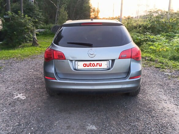 2011 Opel Astra J, серый, 420000 рублей - вид 2