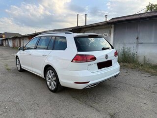 2018 Volkswagen Golf VII Рестайлинг, белый, 1290000 рублей, вид 3