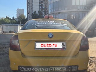 2018 Skoda Rapid I Рестайлинг, жёлтый, 580000 рублей, вид 3