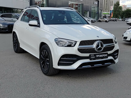 2019 Mercedes-Benz GLE 400 d II (V167), белый, 6990000 рублей, вид 3