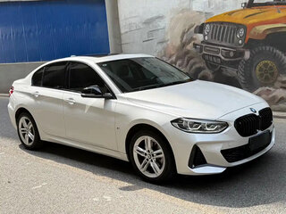 2023 BMW 1 серии 120i III (F52) Рестайлинг, белый, 1753300 рублей, вид 3