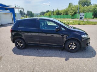 2010 Volkswagen Golf Plus II, чёрный, 490000 рублей, вид 2
