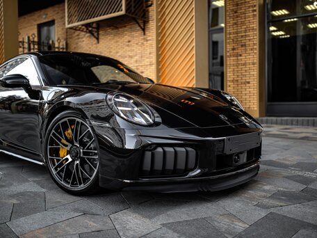 2026 Porsche 911 Turbo S VIII (992) Рестайлинг, чёрный, 38950000 рублей, вид 4