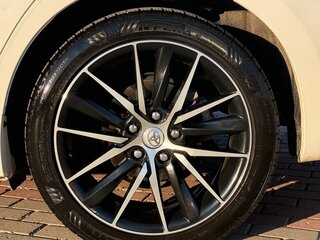 2017 Toyota Camry VII (XV50) Рестайлинг, белый, 1799000 рублей, вид 5