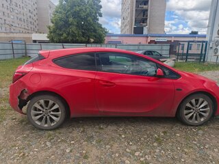 2014 Opel Astra GTC J Рестайлинг, красный, 550000 рублей, вид 4