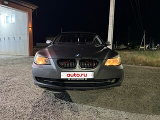 2004 BMW 5 серии 520i V (E60/E61), серый, 770000 рублей, вид 3
