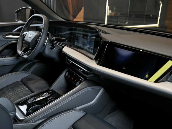 2026 Audi Q5 L III (GU), белый, 6500000 рублей - вид 8