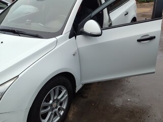 2013 Chevrolet Cruze I Рестайлинг, белый, 530000 рублей, вид 4