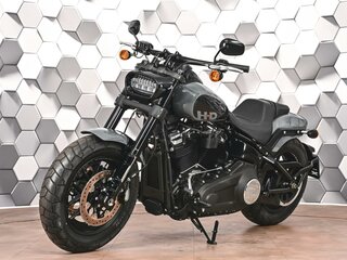 2022 Harley-Davidson Fat Bob, серый, 1899000 рублей, вид 2