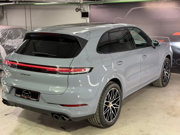 2024 Porsche Cayenne III Рестайлинг, серебристый, 13900000 рублей - вид 16