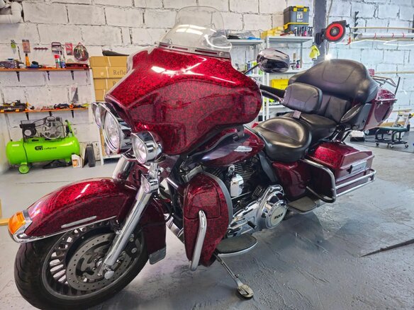 2011 Harley-Davidson Electra Glide, красный, 1300000 рублей - вид 7