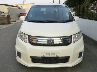 2016 Honda Freed Spike I Рестайлинг 2, белый, 834000 рублей, вид 3
