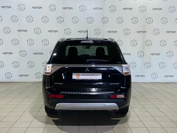 2014 Mitsubishi Outlander III Рестайлинг, чёрный, 1390000 рублей - вид 8
