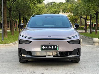 2026 Xpeng G7 I Рестайлинг, серебристый, 3950700 рублей, вид 2