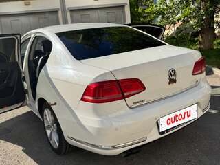 2013 Volkswagen Passat B7, белый, 795000 рублей, вид 4