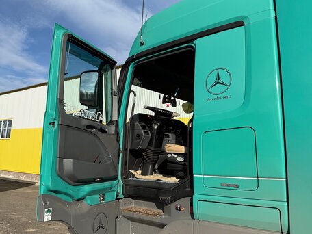 2014 Mercedes-Benz Actros, зелёный, 4250000 рублей, вид 4