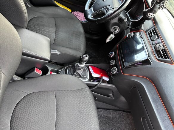 2016 Kia Rio III Рестайлинг, серый, 1100000 рублей - вид 4