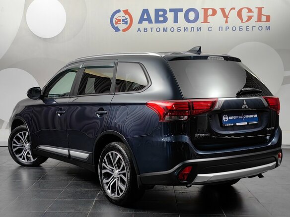 2018 Mitsubishi Outlander III Рестайлинг 2, синий, 1525000 рублей - вид 1