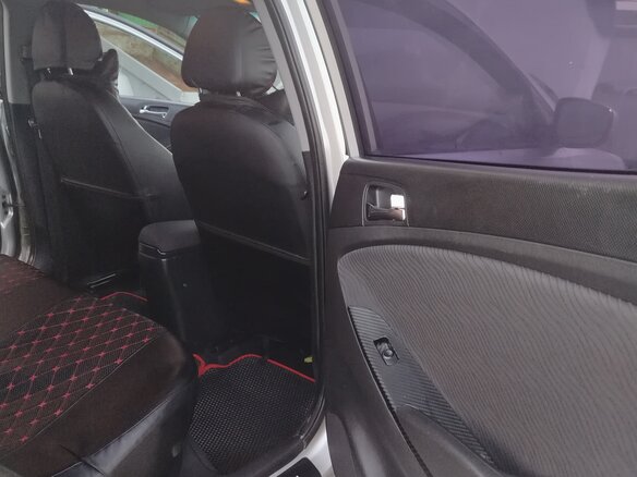2012 Hyundai Solaris I, серый, 620000 рублей - вид 9