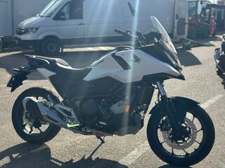 2026 Honda NC 750X, белый, 1380000 рублей, вид 5