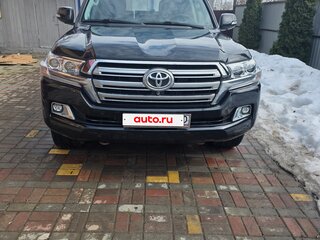 2015 Toyota Land Cruiser 200 Series Рестайлинг 1, чёрный, 4500000 рублей, вид 2