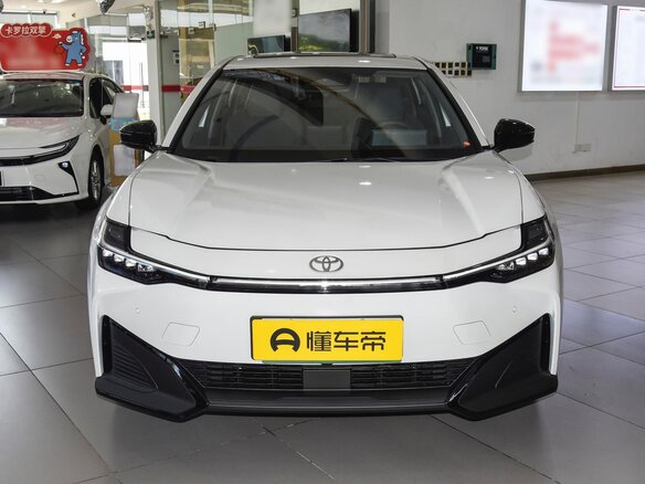 2026 Toyota bZ3, белый, 2701000 рублей - вид 6