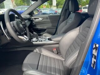 2025 Alfa Romeo Giulia II (952) Рестайлинг 2, синий, 7831880 рублей, вид 4