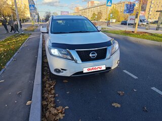 2014 Nissan Pathfinder IV, белый, 1350000 рублей, вид 2