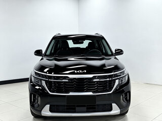 2023 Kia Seltos I Рестайлинг, чёрный, 1890000 рублей, вид 3