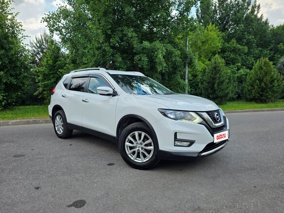 2018 Nissan X-Trail III Рестайлинг, белый - вид 2