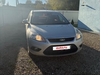 2011 Ford Focus II Рестайлинг, серебристый, 580000 рублей, вид 3