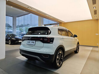 2022 Volkswagen Tacqua, белый, 1390005 рублей, вид 4