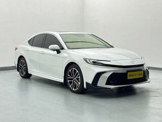 2025 Toyota Camry IX (XV80) China Market, белый, 4377700 рублей, вид 3
