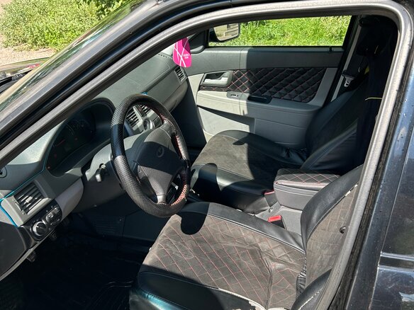 2011 Lada (ВАЗ) Priora I, чёрный, 200000 рублей - вид 4