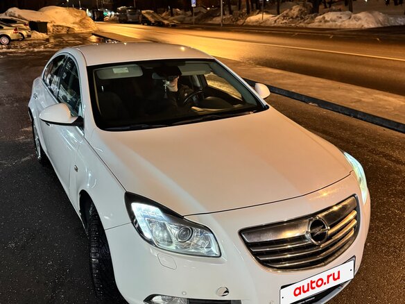 2011 Opel Insignia I, белый, 615000 рублей