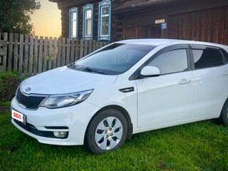 2016 Kia Rio III Рестайлинг, белый, 1000000 рублей, вид 2