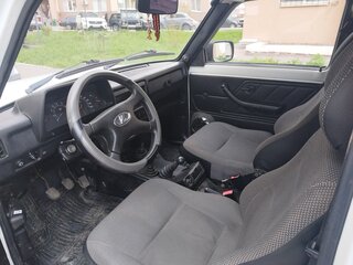 2010 Lada (ВАЗ) 2121 (4x4) I Рестайлинг, белый, 520000 рублей, вид 5