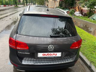 2011 Volkswagen Touareg II, серый, 1685000 рублей, вид 5
