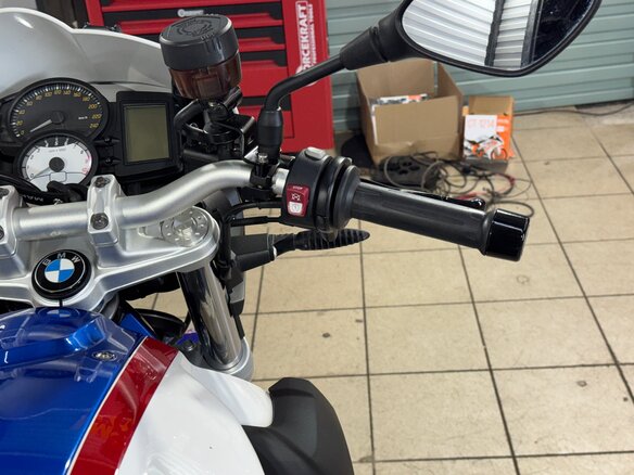 2011 BMW F 800 R, белый, 555000 рублей - вид 8