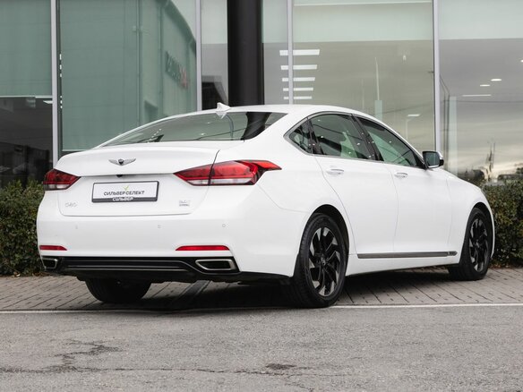 2019 Genesis G80 I, белый, 2500000 рублей - вид 1