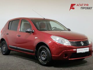 2010 Renault Sandero I, красный, 550000 рублей, вид 3