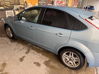 2010 Ford Focus II Рестайлинг, серый, 455000 рублей, вид 5