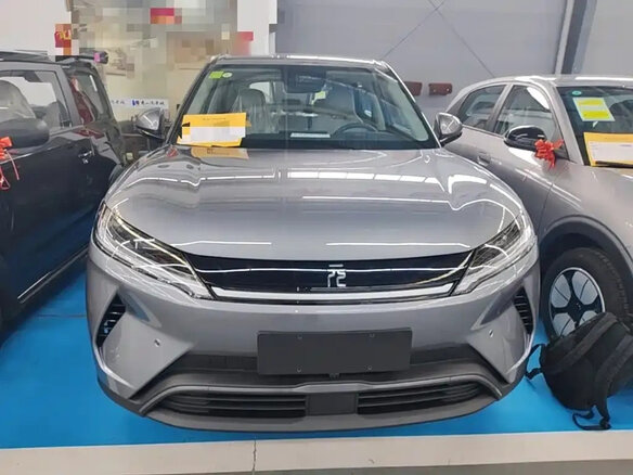 2026 BYD Yuan Up 45.12 kWh, серый, 1750999 рублей - вид 1