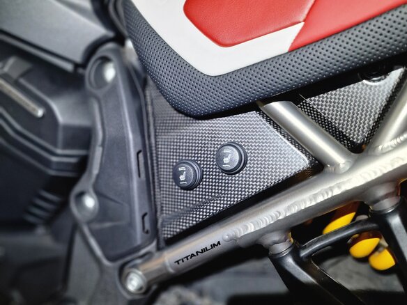 2024 Ducati Multistrada V4, красный, 3000000 рублей - вид 13