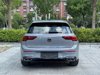 2023 Volkswagen Golf VIII, серый, 2050100 рублей, вид 5