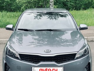 2020 Kia Rio IV, серый, 1860000 рублей, вид 1