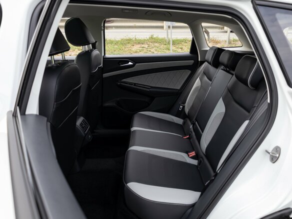 2023 Jetta VS7 I Рестайлинг 1, белый, 2295000 рублей - вид 19