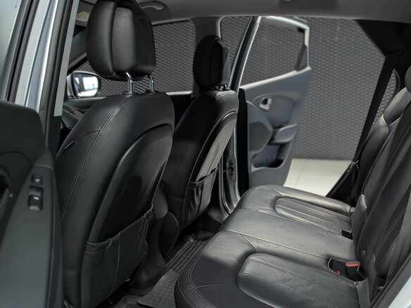2014 Hyundai ix35 I Рестайлинг, серебристый, 1490000 рублей - вид 31