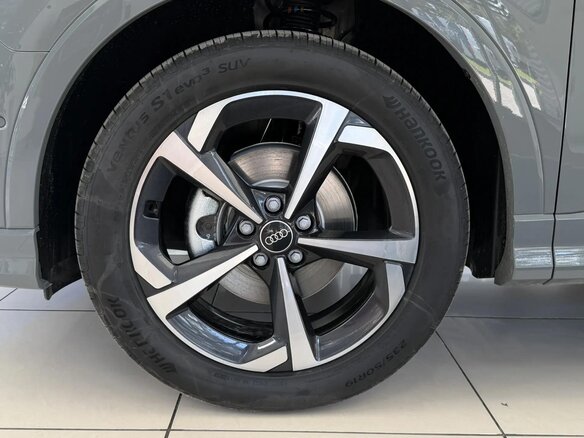 2026 Audi Q3 35 TFSI II (F3), серый, 3850000 рублей - вид 20